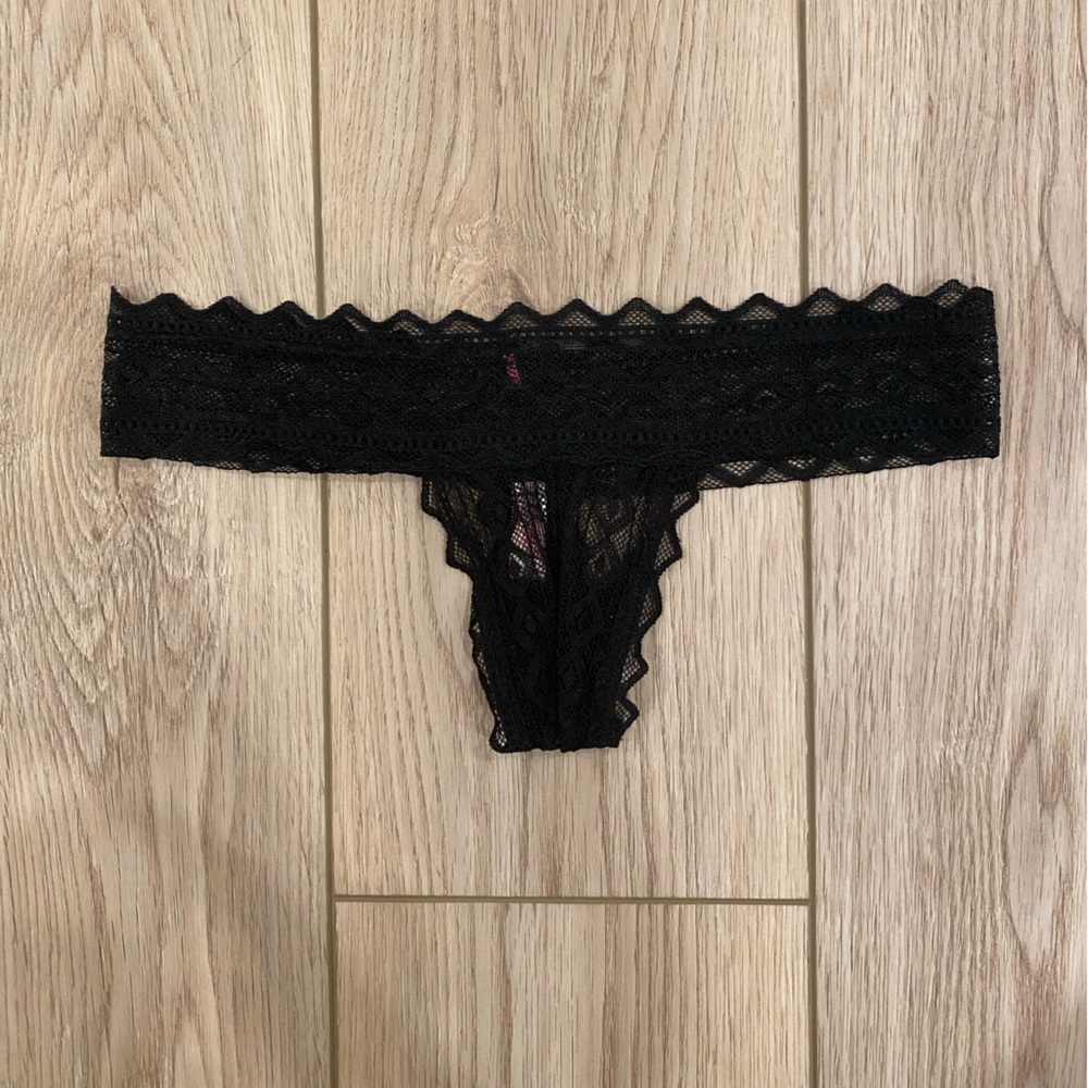 Victoria’s Secret PINK black thongs